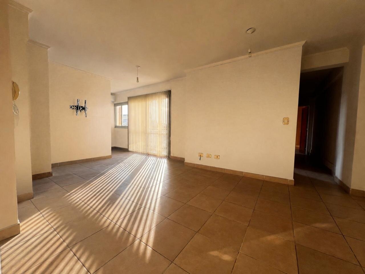 Departamento en Alquiler de 2 dormitorios con balcon y terraza propia — foto 2