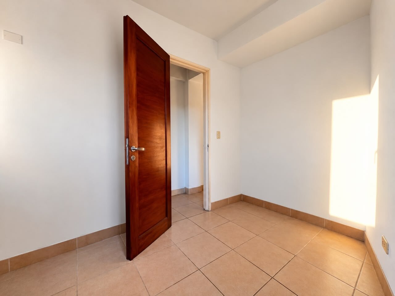 Departamento en Alquiler de 2 dormitorios con balcon y terraza propia — foto 11