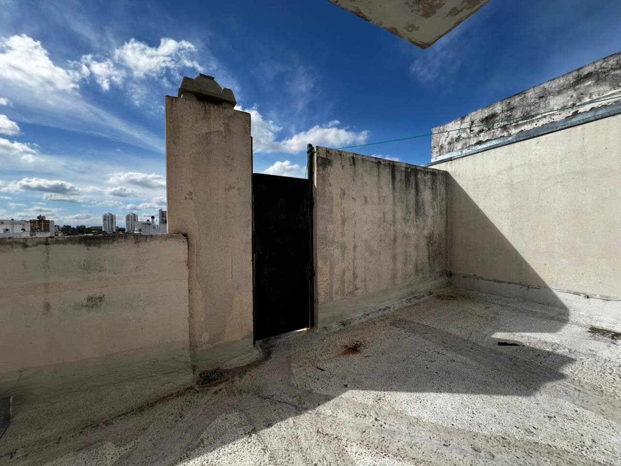 Departamento en Alquiler de 2 dormitorios con balcon y terraza propia - 17