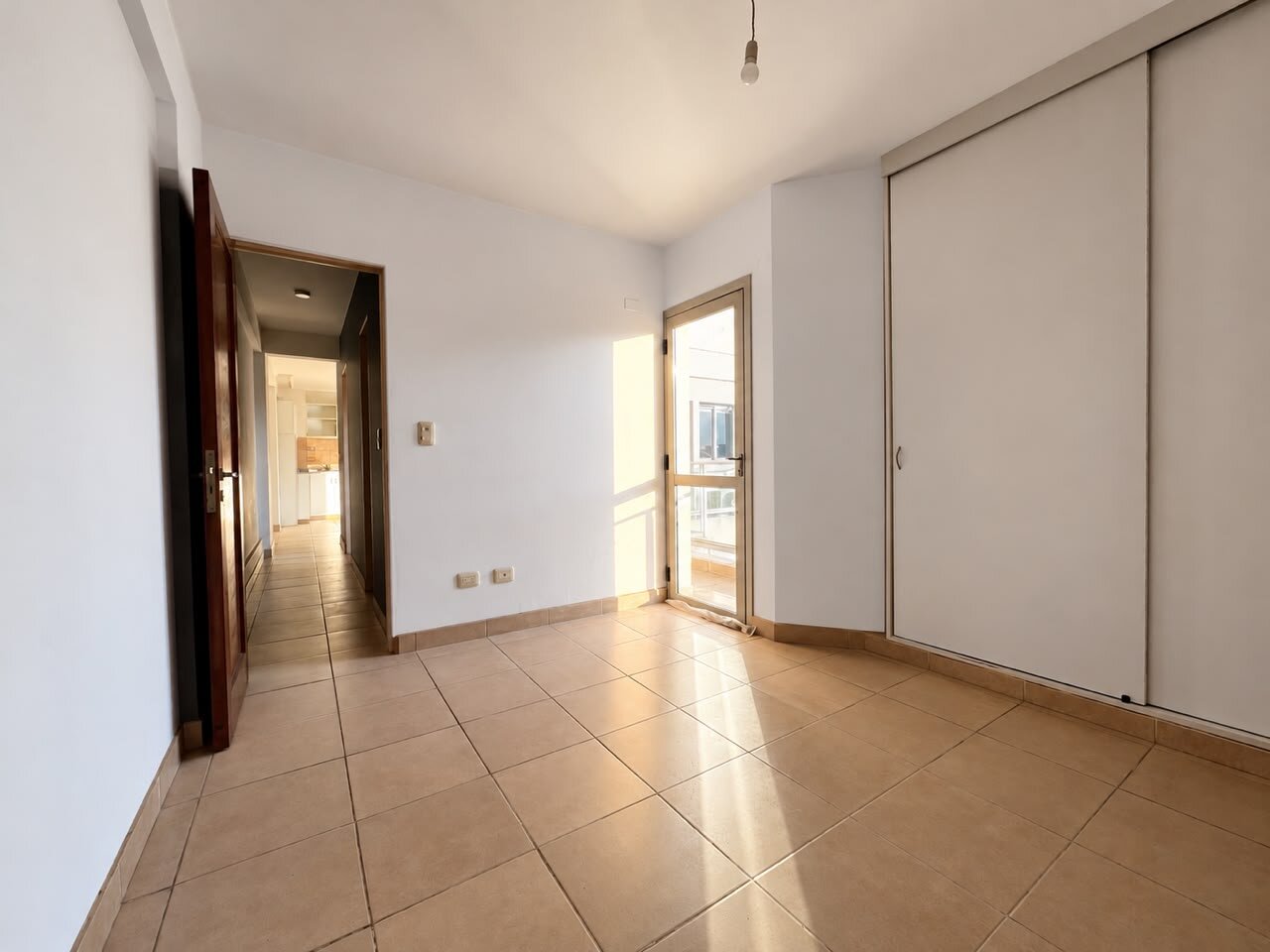 Departamento en Alquiler de 2 dormitorios con balcon y terraza propia — foto 15