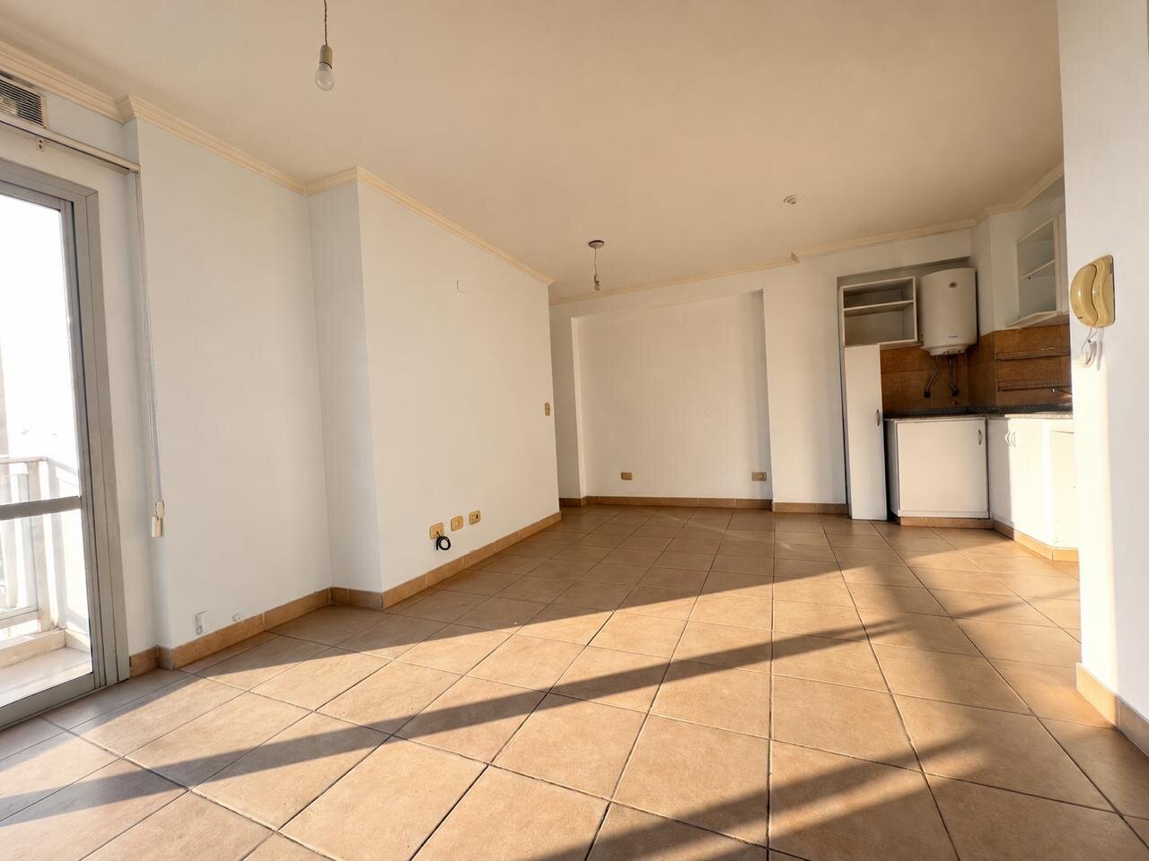 Departamento en Alquiler de 2 dormitorios con balcon y terraza propia — foto 5