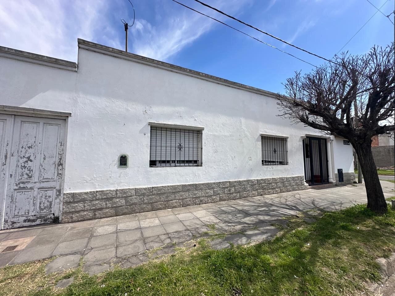 Vende casa ubicada en Brown 453 - 17