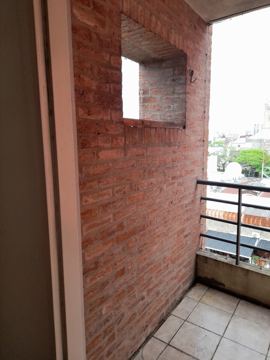 CABALLITO 3 AMB- CONTRAF-BALCON- BAULERA EXCELENTE-PALIER PRIVADO, CALEFACCION CON CALDERA AIRE AONDICIONADO MUY BUENA UBICACION - 30