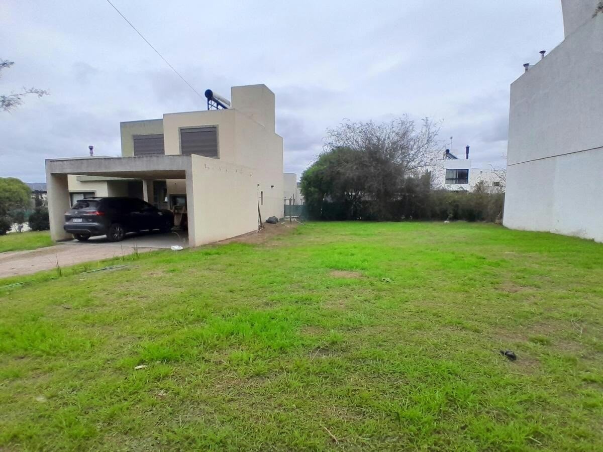 Lote en VENTA (Cancelado al 100%) | 350 m2 | TEJAS 4 - ETAPA 1 - 3