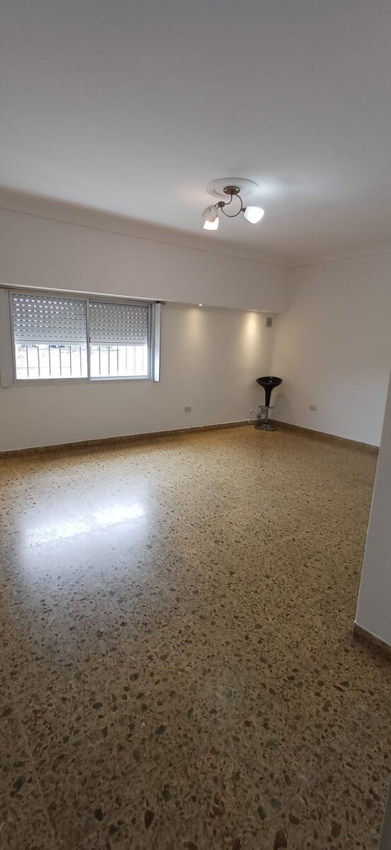 Alquiler Departamento 2 ambientes en Villa Luzuriaga — foto 2