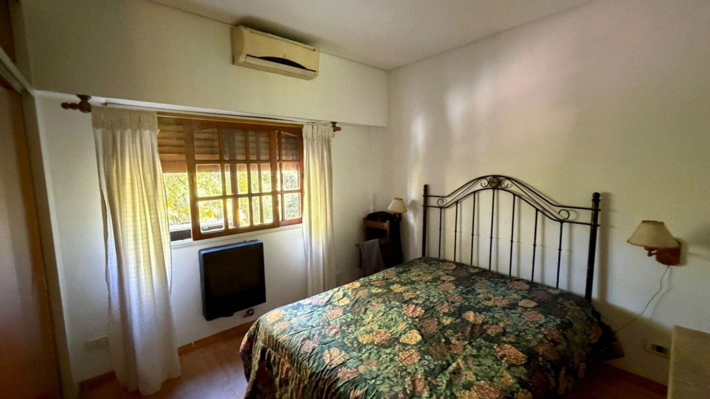 PH en Venta. 3 Ambientes con Cochera y Quincho. Sin expensas. Barracas - 11