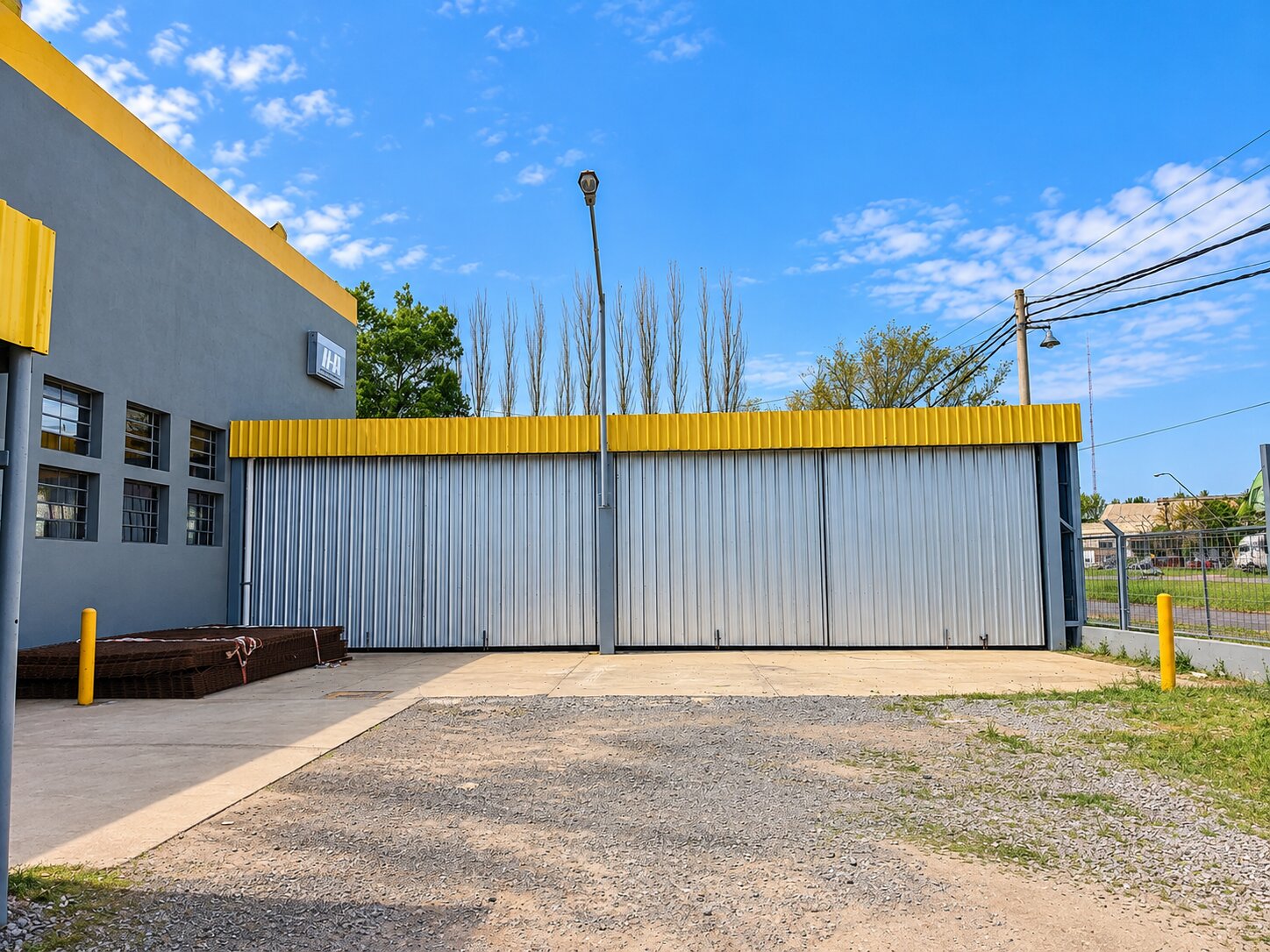 Nave 2.300 m2 + Oficinas 300 m2 en Alquiler | Alvear | Ruta Provincial 21 km 288 - 2