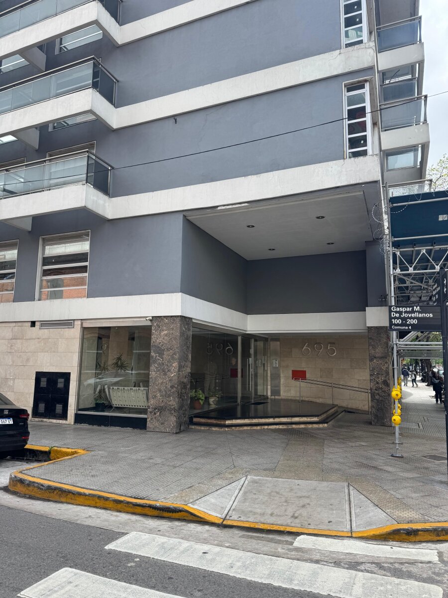 Cochera en venta en Av. Martin Garcia. Barracas. - 1