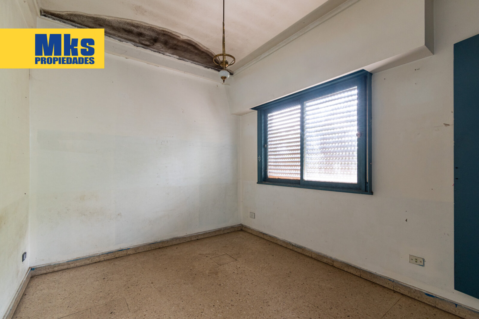 Venta en Block barrio de La Boca. 10 Phs mas local en esquina. Ideal inversion, zona de crecimiento. - 51