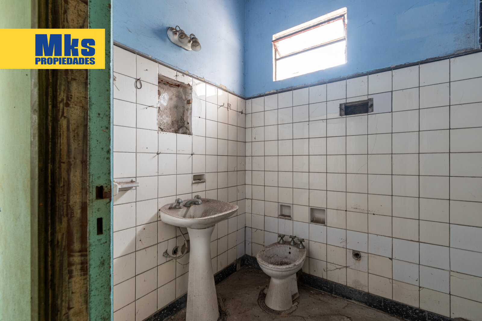 Venta en Block barrio de La Boca. 10 Phs mas local en esquina. Ideal inversion, zona de crecimiento. - 39