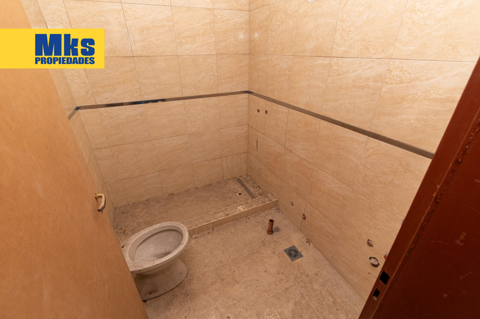 Venta en Block barrio de La Boca. 10 Phs mas local en esquina. Ideal inversion, zona de crecimiento. - 60