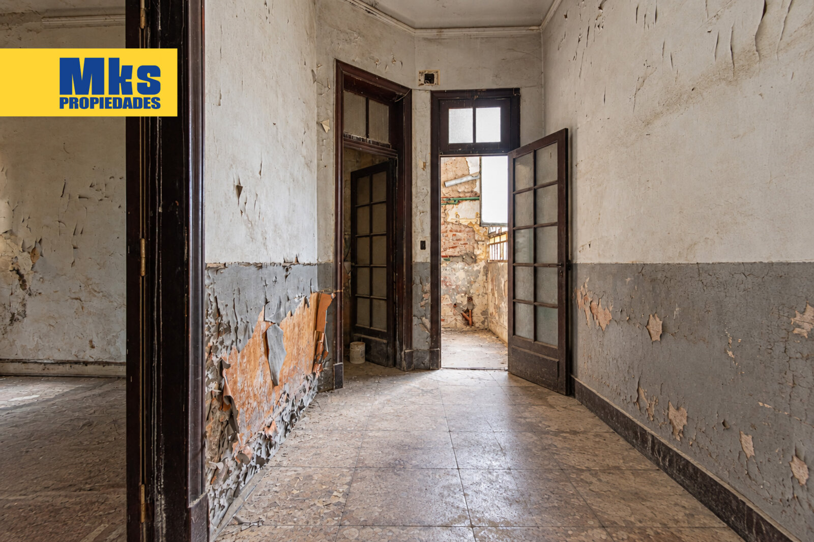 Venta en Block barrio de La Boca. 10 Phs mas local en esquina. Ideal inversion, zona de crecimiento. - 65