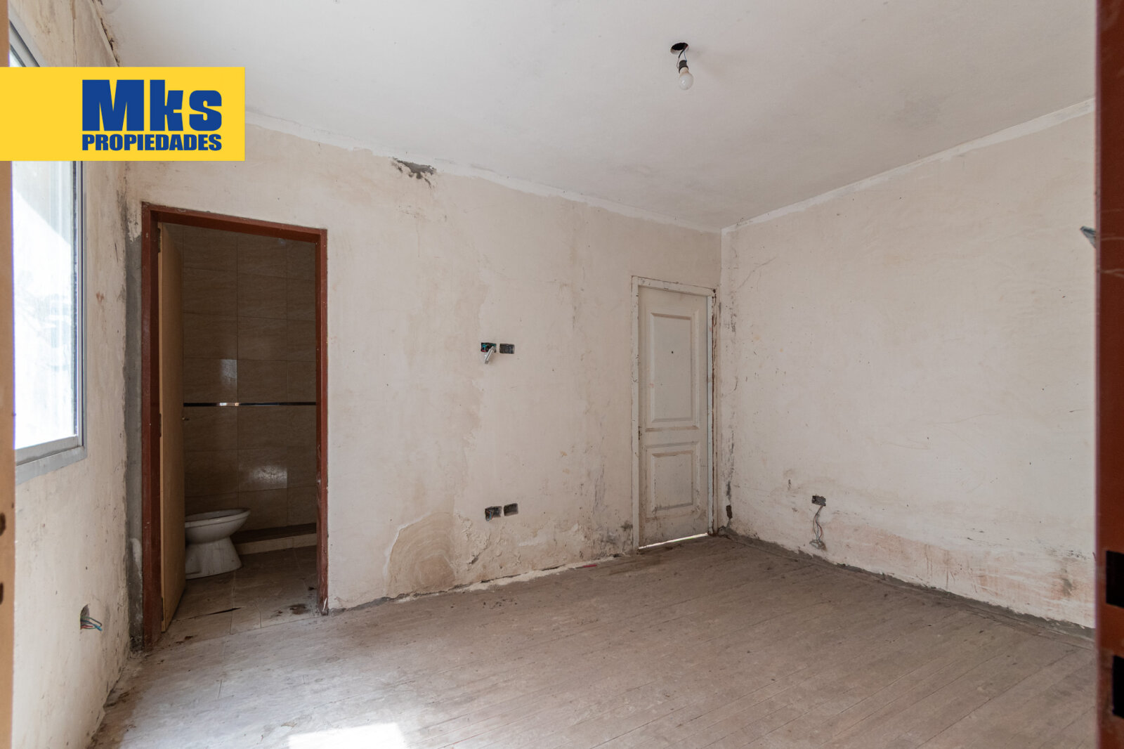 Venta en Block barrio de La Boca. 10 Phs mas local en esquina. Ideal inversion, zona de crecimiento. - 58