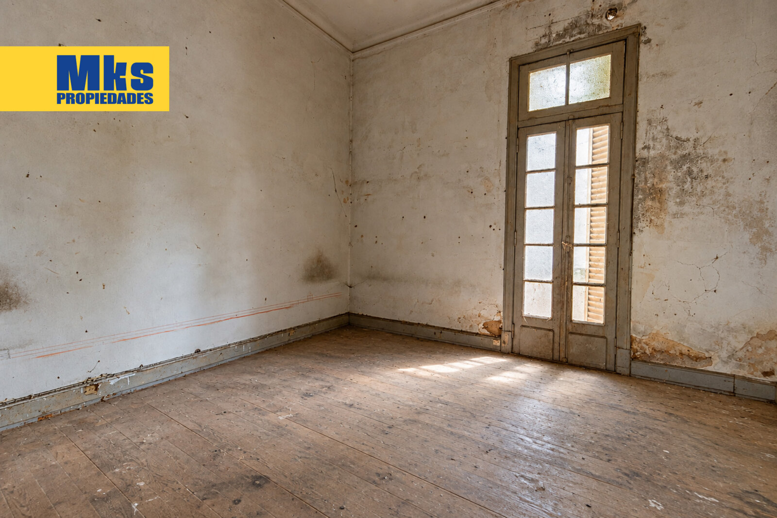Venta en Block barrio de La Boca. 10 Phs mas local en esquina. Ideal inversion, zona de crecimiento. - 63