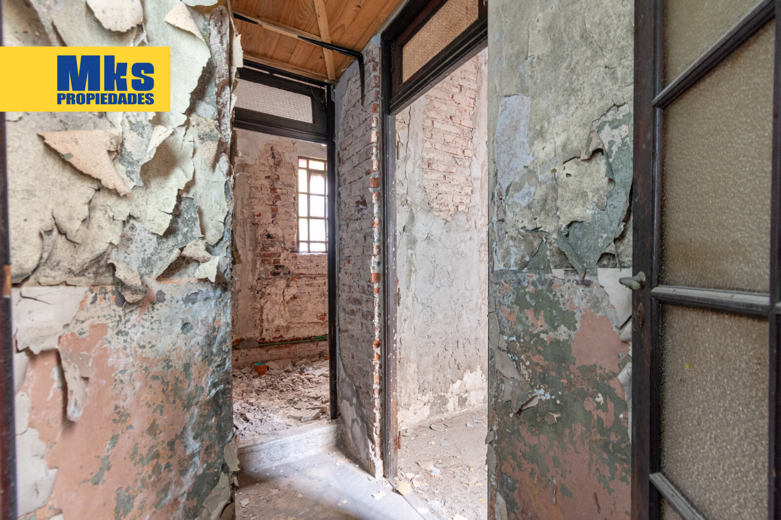 Venta en Block barrio de La Boca. 10 Phs mas local en esquina. Ideal inversion, zona de crecimiento. - 38