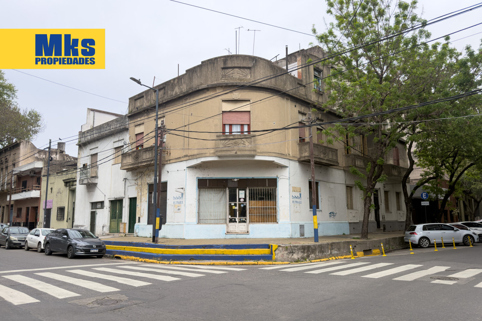 Venta en Block barrio de La Boca. 10 Phs mas local en esquina. Ideal inversion, zona de crecimiento. - 1