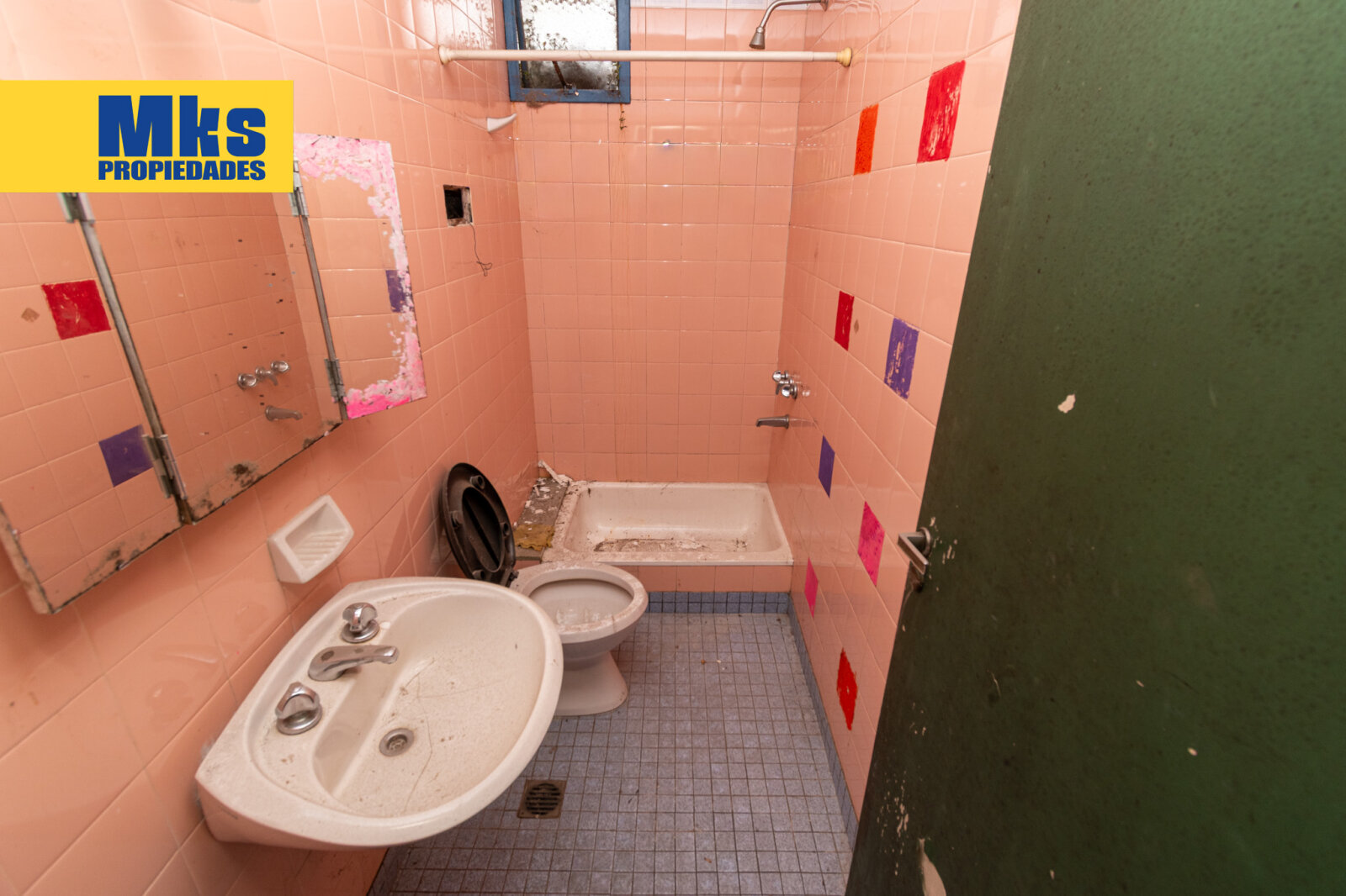 Venta en Block barrio de La Boca. 10 Phs mas local en esquina. Ideal inversion, zona de crecimiento. - 48