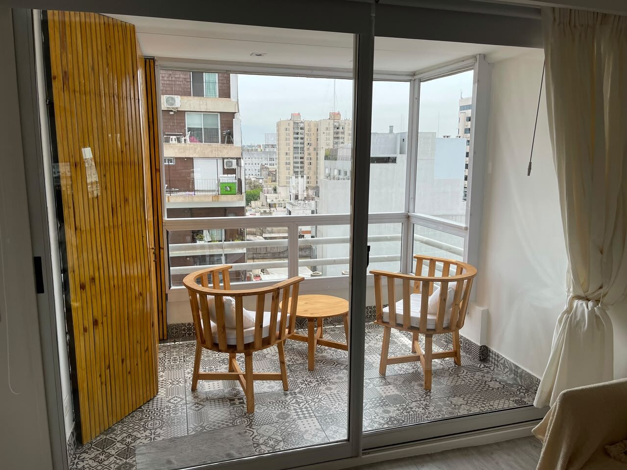 Alquiler. 3 ambientes c/cochera . Av Montes de Oca. — foto 5