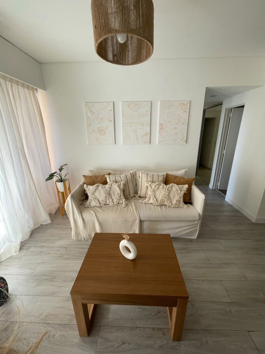 Alquiler. 3 ambientes c/cochera . Av Montes de Oca. — foto 3