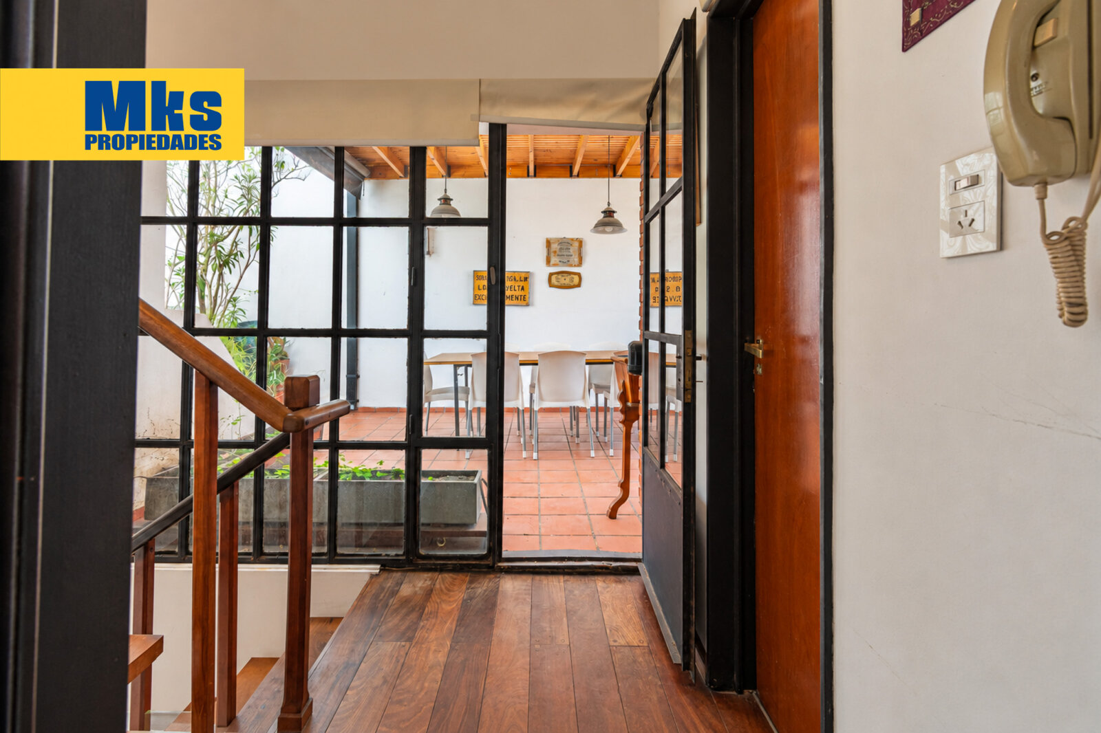 Excelente casa moderna en venta. Patio, terraza, balcon y quincho. Barracas. - 28