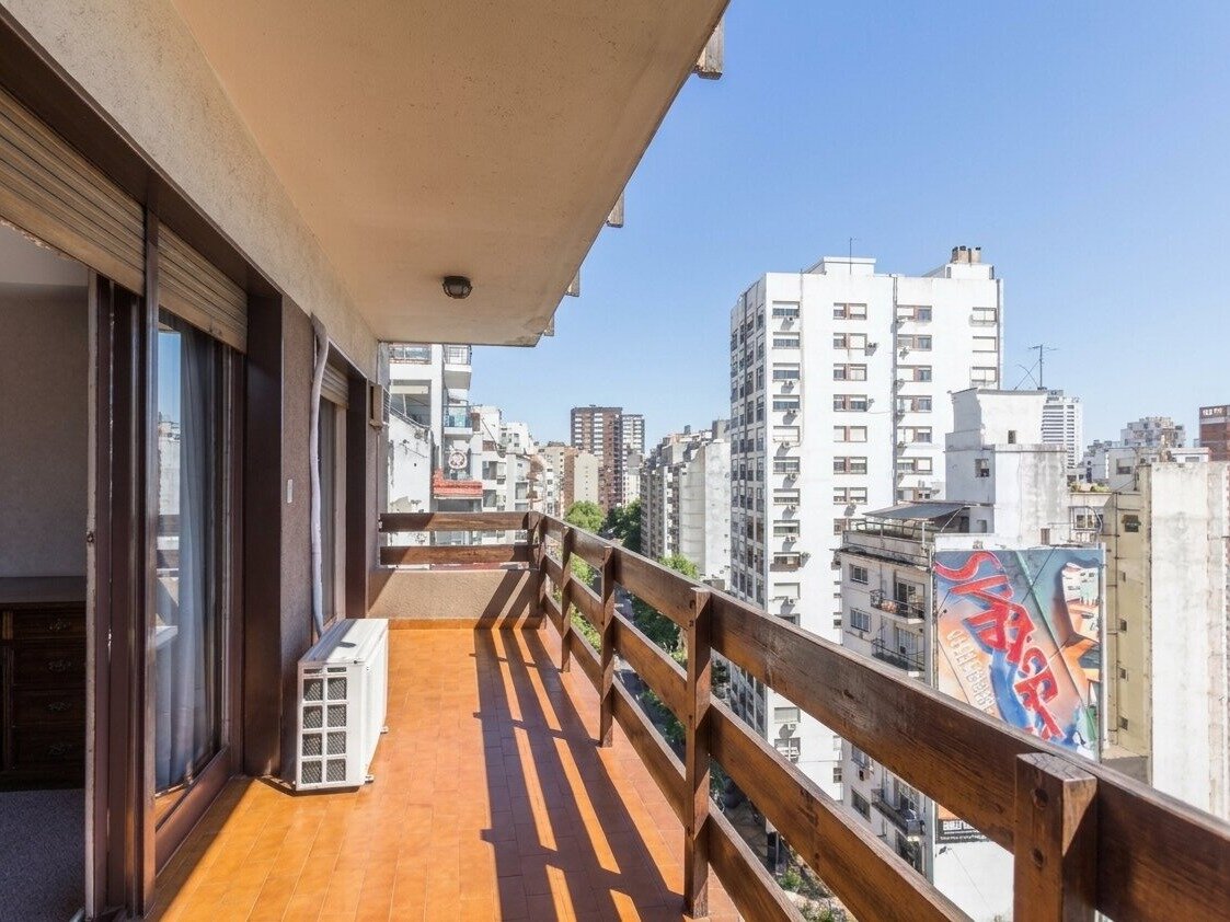 Semipiso Amoblado 4 amb servicio y Baulera Recoleta Capital — foto 2