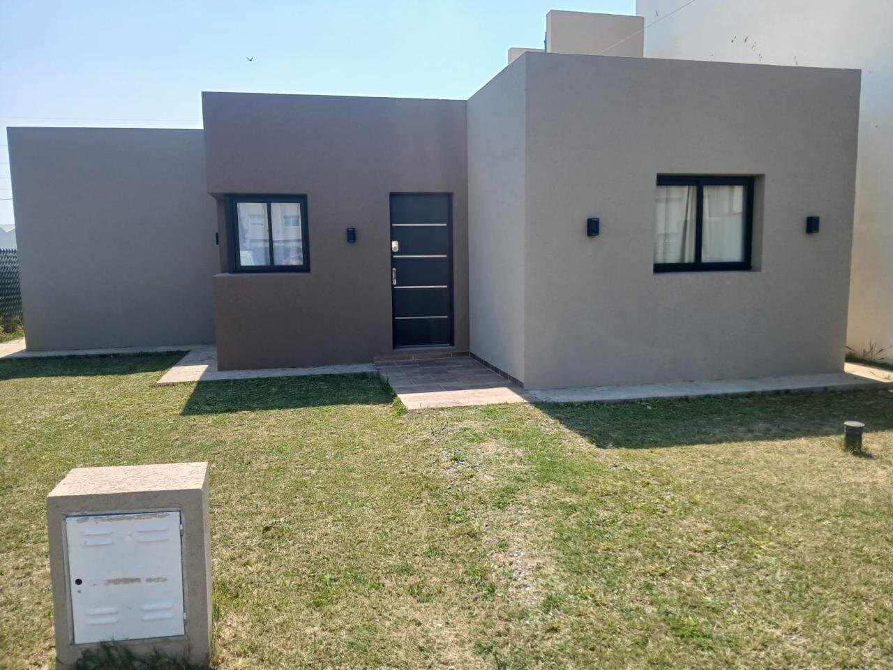 CASA 2 DORMITORIOS CON PILETA - 21