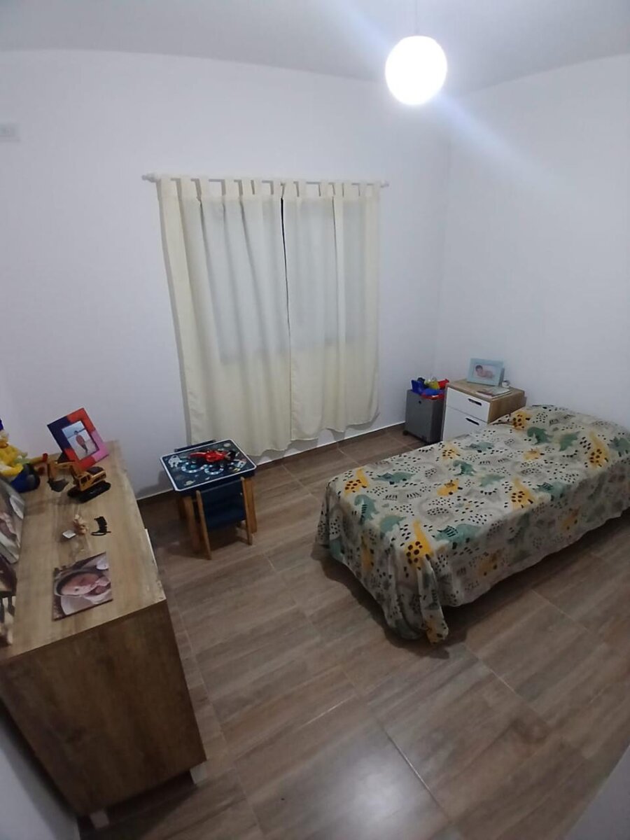 CASA 2 DORMITORIOS CON PILETA - 20