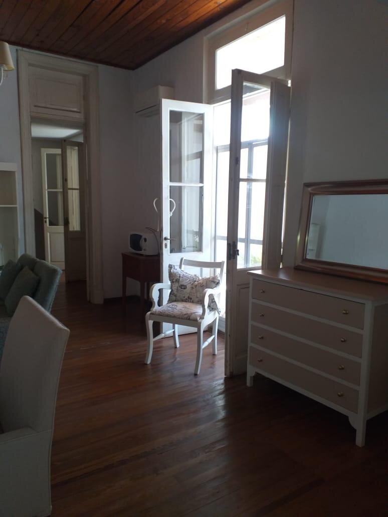 Hermoso chalet a la venta de 5 ambientes con cochera, en pleno centro de Zarate, Provincia de Buenos Aires. — foto 5