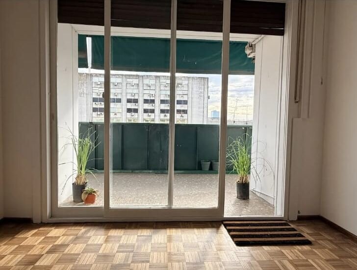 Se Vende un Hermoso Departamento de 2 Ambientes con Balcón - San Nicolas — foto 2