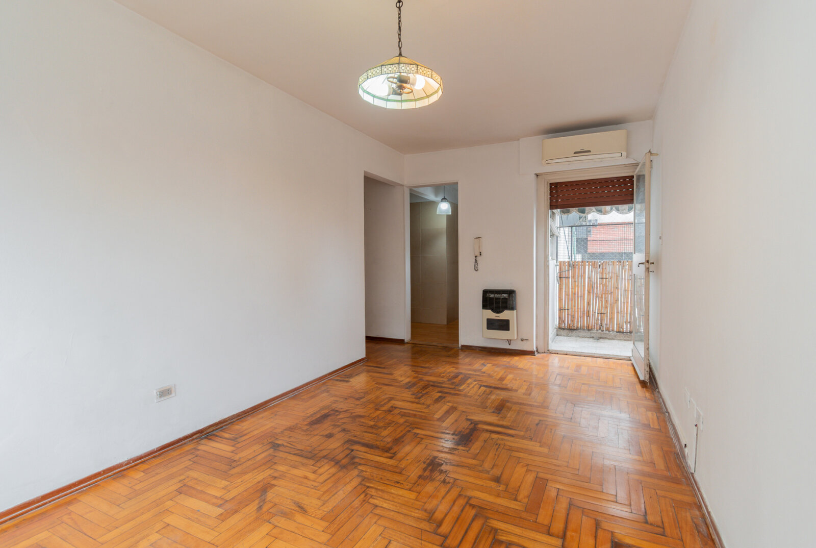VENTA. DEPARTAMENTO DOS AMBIENTES. BALCON. APTO CRÉDITO. PARQUE CHACABUCO — foto 9