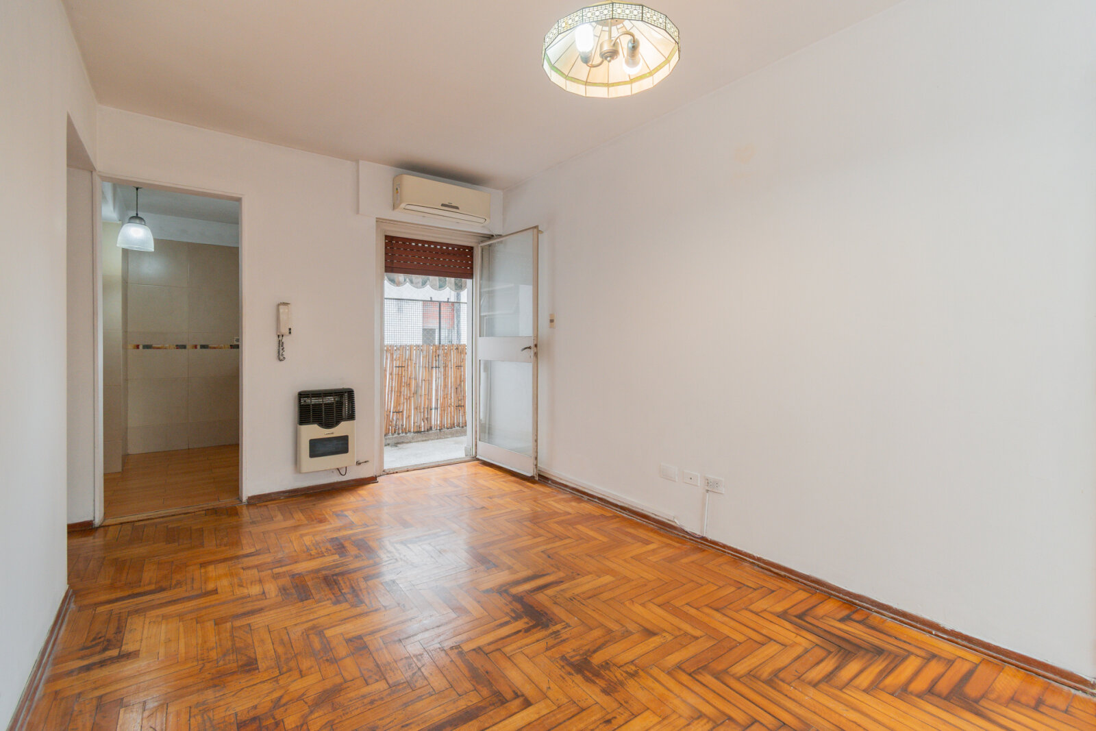VENTA. DEPARTAMENTO DOS AMBIENTES. BALCON. APTO CRÉDITO. PARQUE CHACABUCO — foto 10