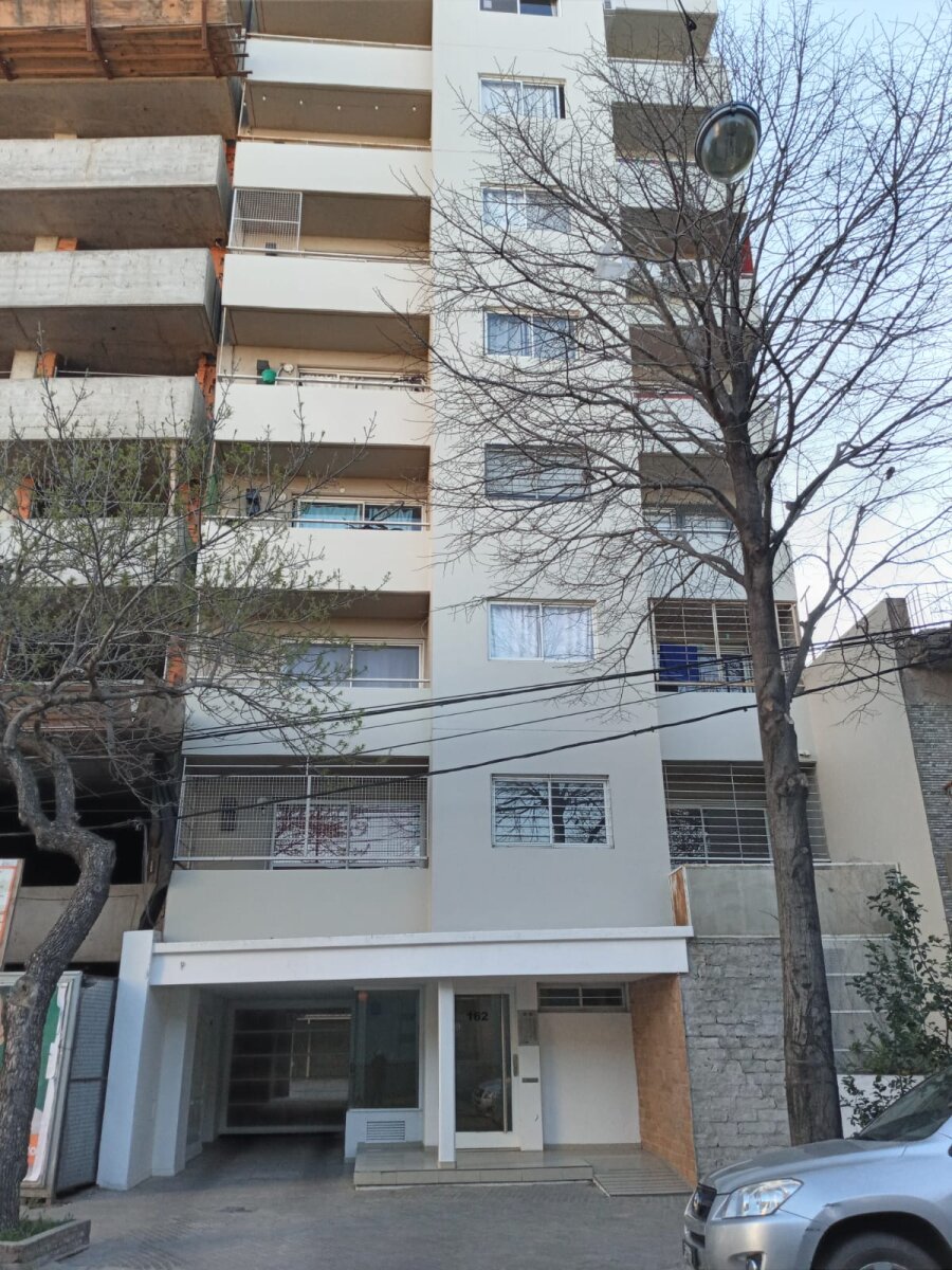Departamento 1 dormitorio externo con balcón