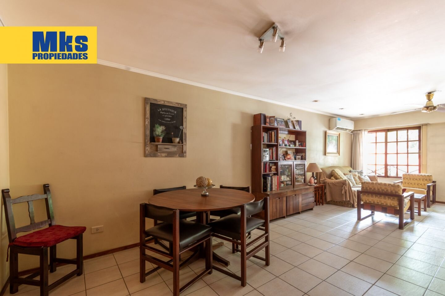 Venta Triplex. 4 ambientes.Barracas. Patio y cochera. — foto 9
