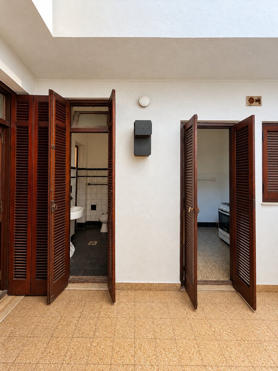 CASA DE PASILLO EN VENTA - GRAN POTENCIAL - 11