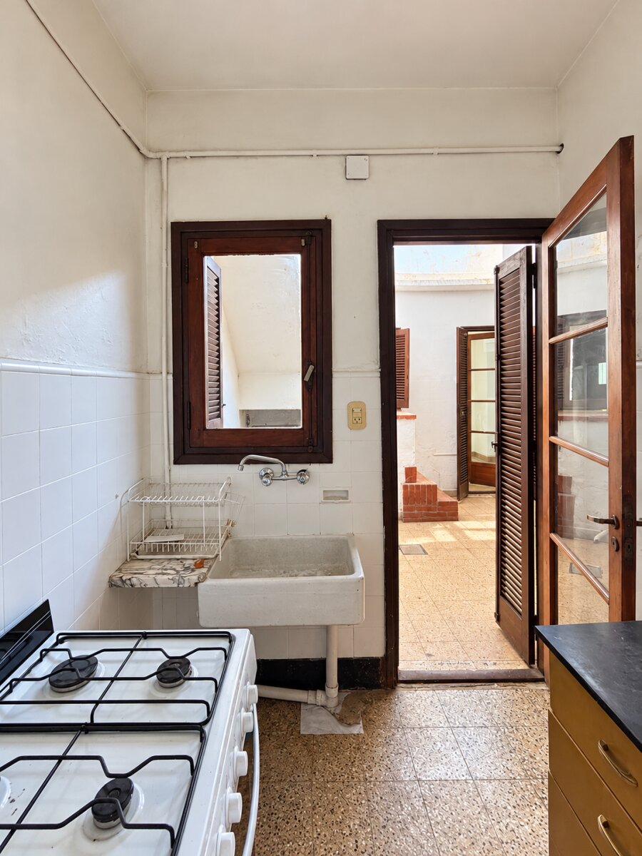 CASA DE PASILLO EN VENTA - GRAN POTENCIAL - 13
