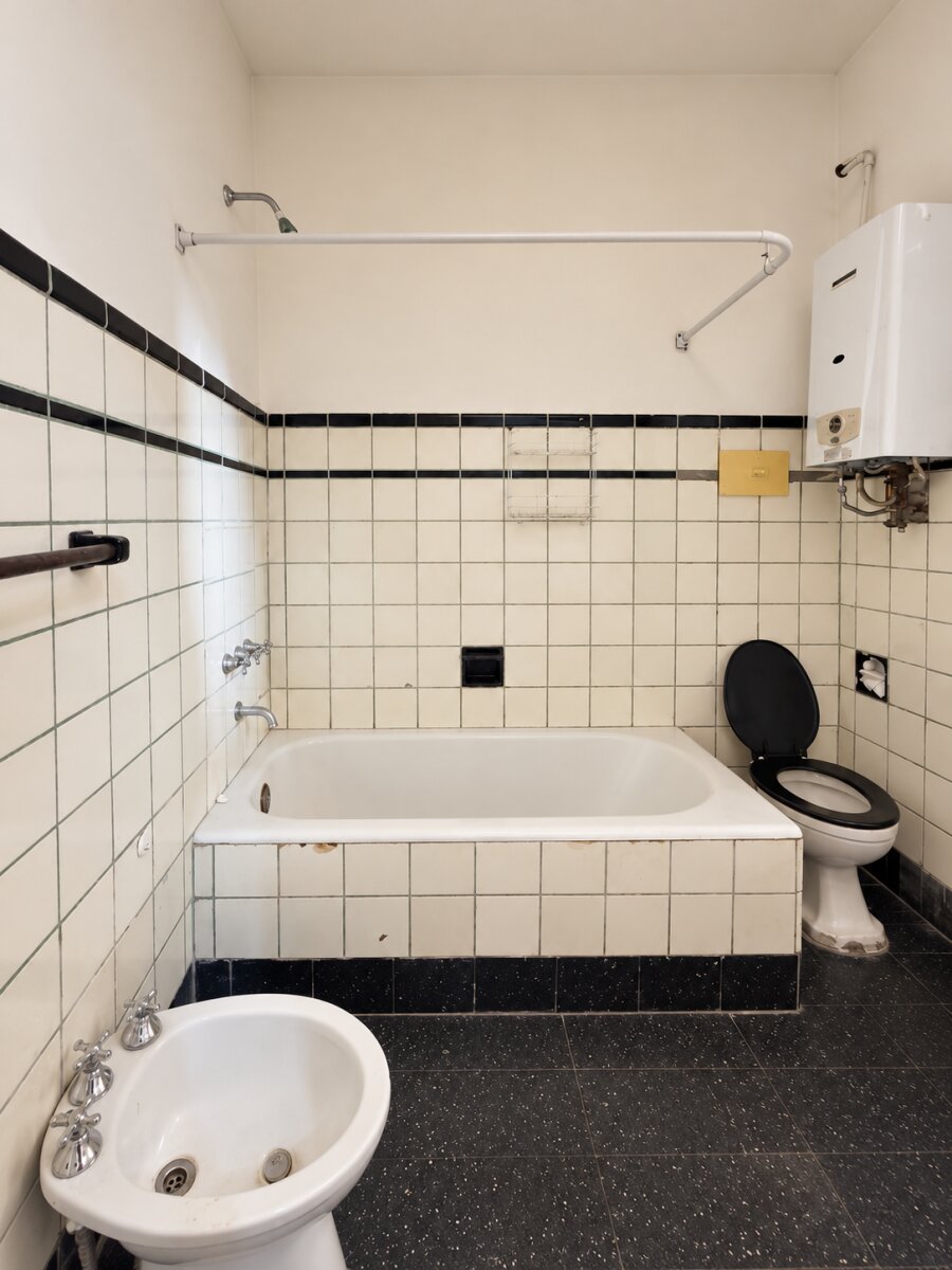 CASA DE PASILLO EN VENTA - GRAN POTENCIAL - 9