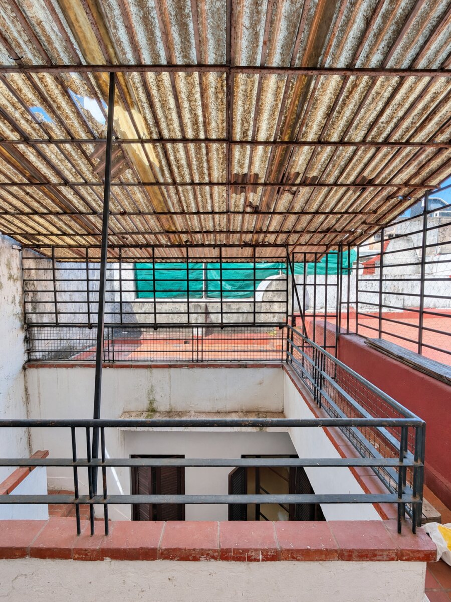 CASA DE PASILLO EN VENTA - GRAN POTENCIAL - 21