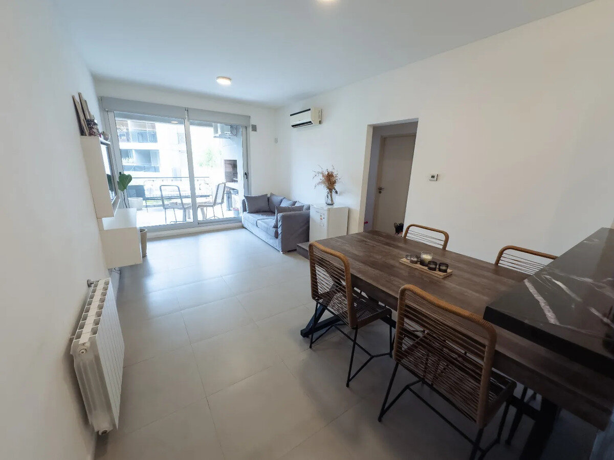 Venta Departamento Funes Con Cochera — foto 3