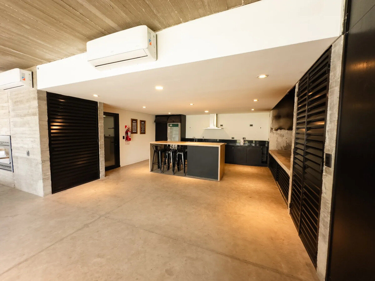 Venta Departamento Funes Con Cochera - 17