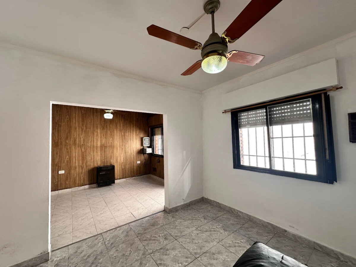 Venta Casa 2 Dormitorios Pasillo Unico - Parque Casado — foto 6