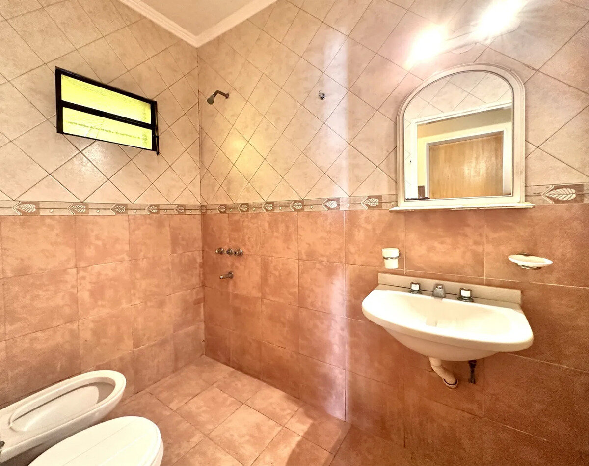 Venta Casa 2 Dormitorios Pasillo Unico - Parque Casado — foto 14