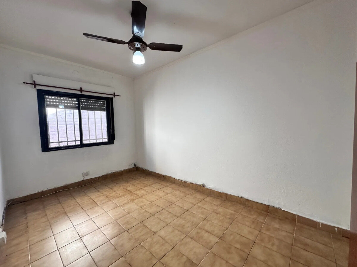 Venta Casa 2 Dormitorios Pasillo Unico - Parque Casado — foto 11