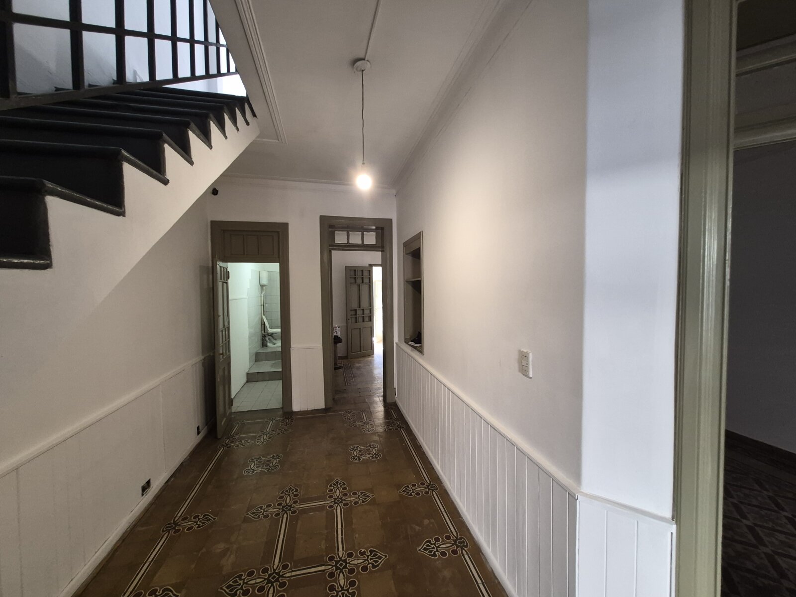 CASA DE DOS PISOS 5 A 6 HABITACIONES EN URQUIZA 65 CENTRO - 22