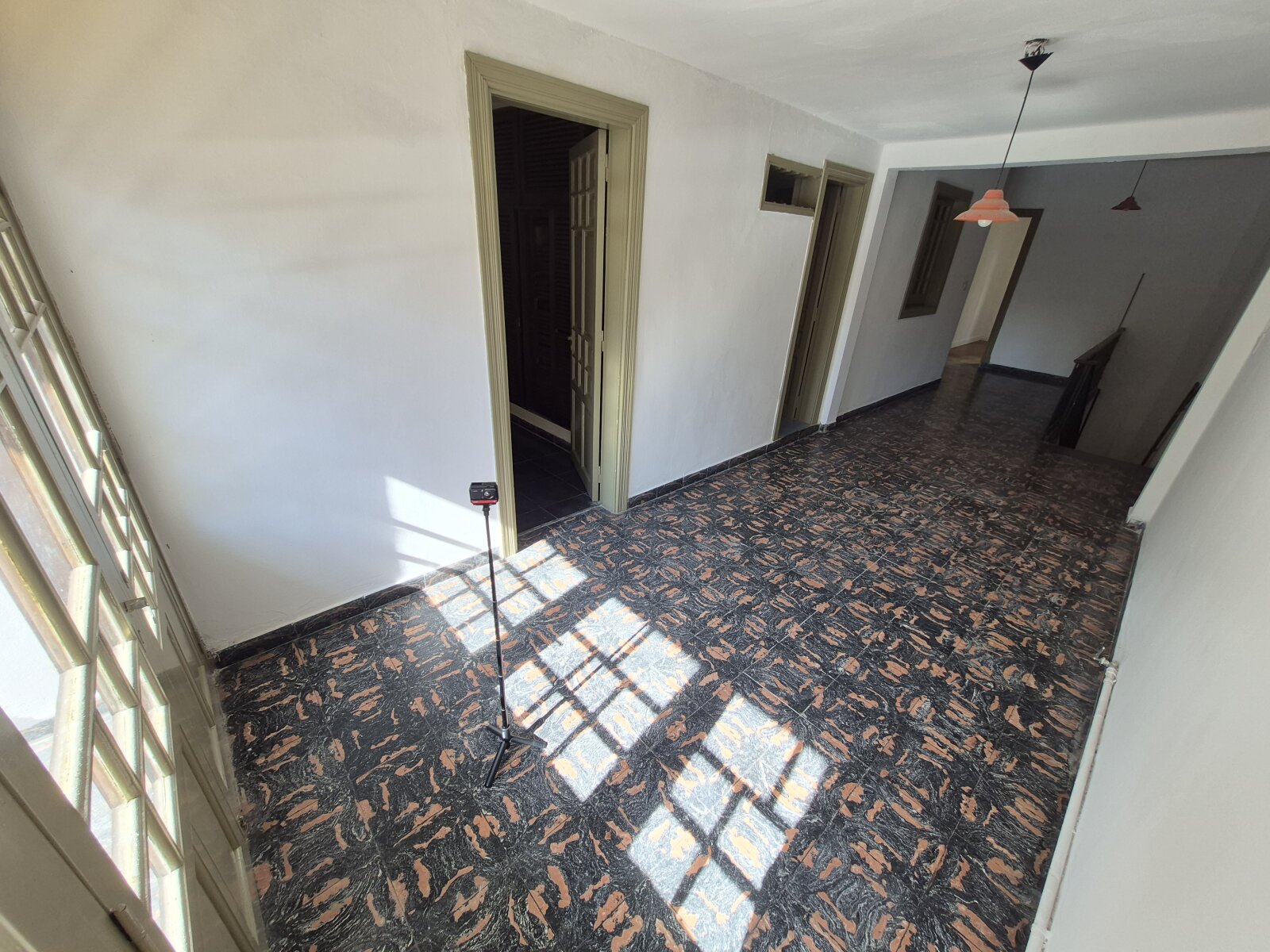 CASA DE DOS PISOS 5 A 6 HABITACIONES EN URQUIZA 65 CENTRO — foto 7