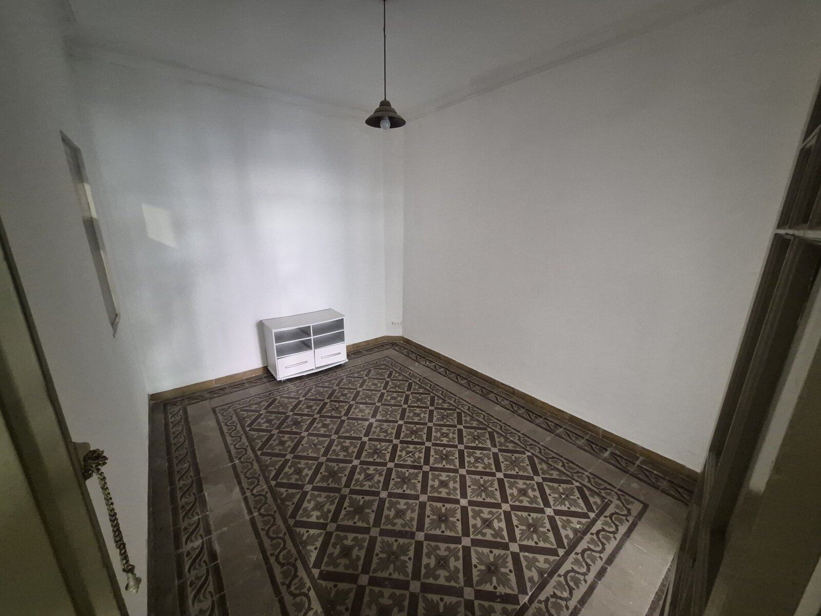 CASA DE DOS PISOS 5 A 6 HABITACIONES EN URQUIZA 65 CENTRO - 19