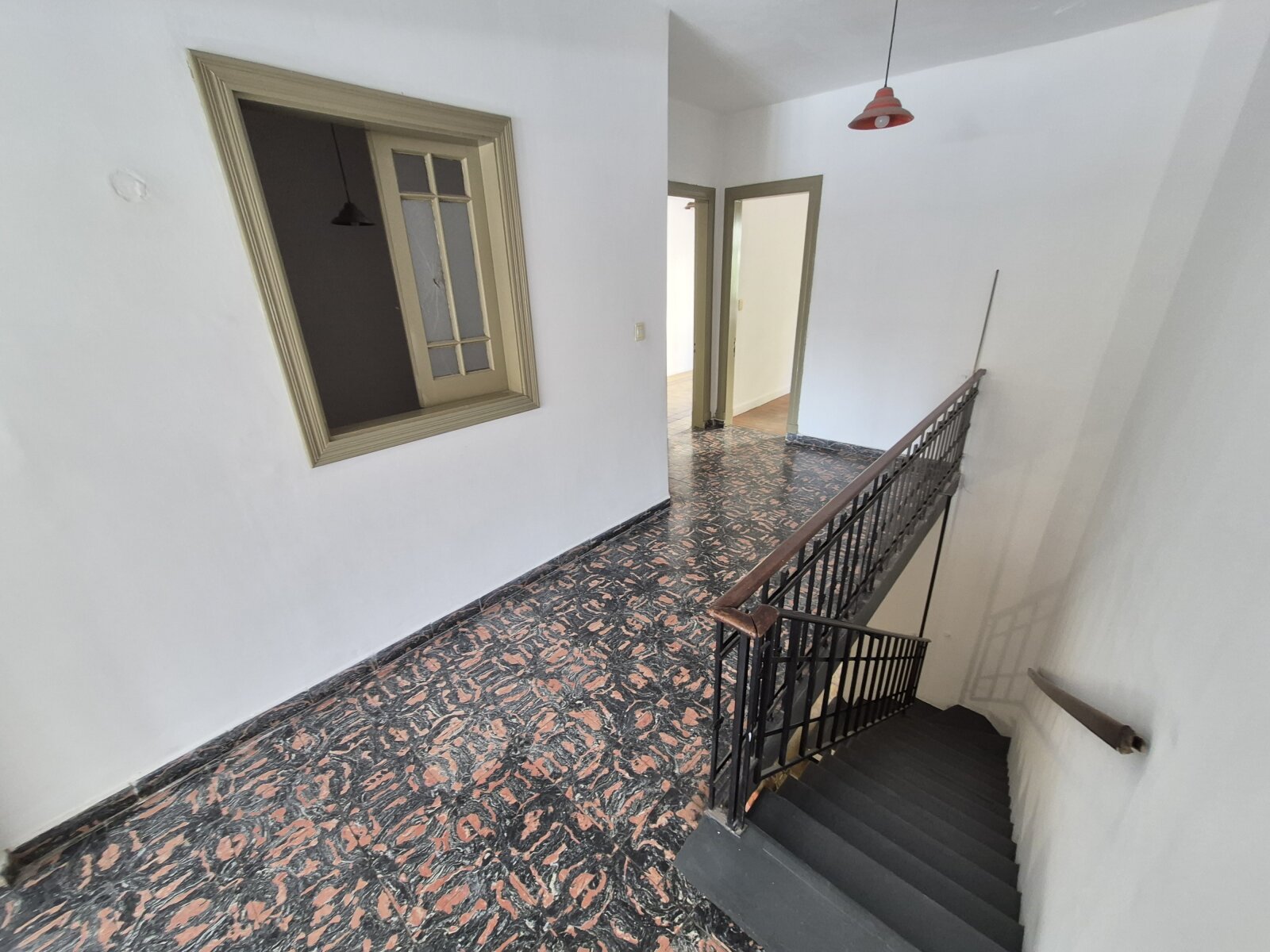 CASA DE DOS PISOS 5 A 6 HABITACIONES EN URQUIZA 65 CENTRO — foto 5
