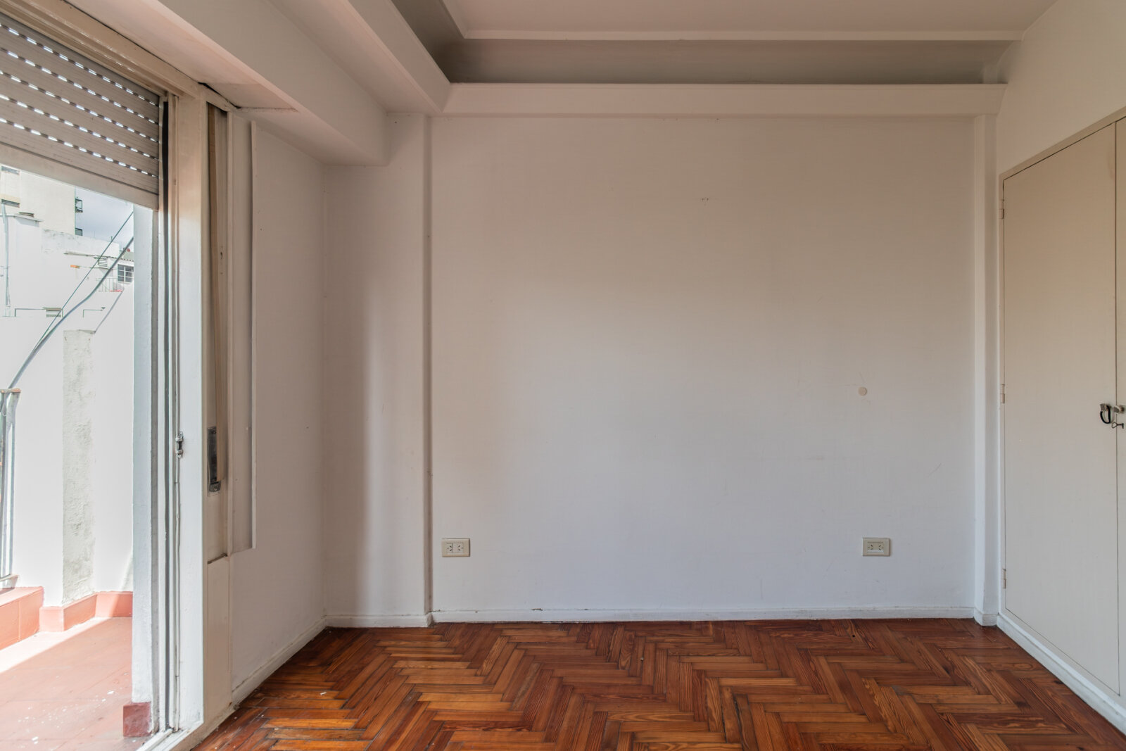 Departamento tres ambientes al frente con balcón — foto 15