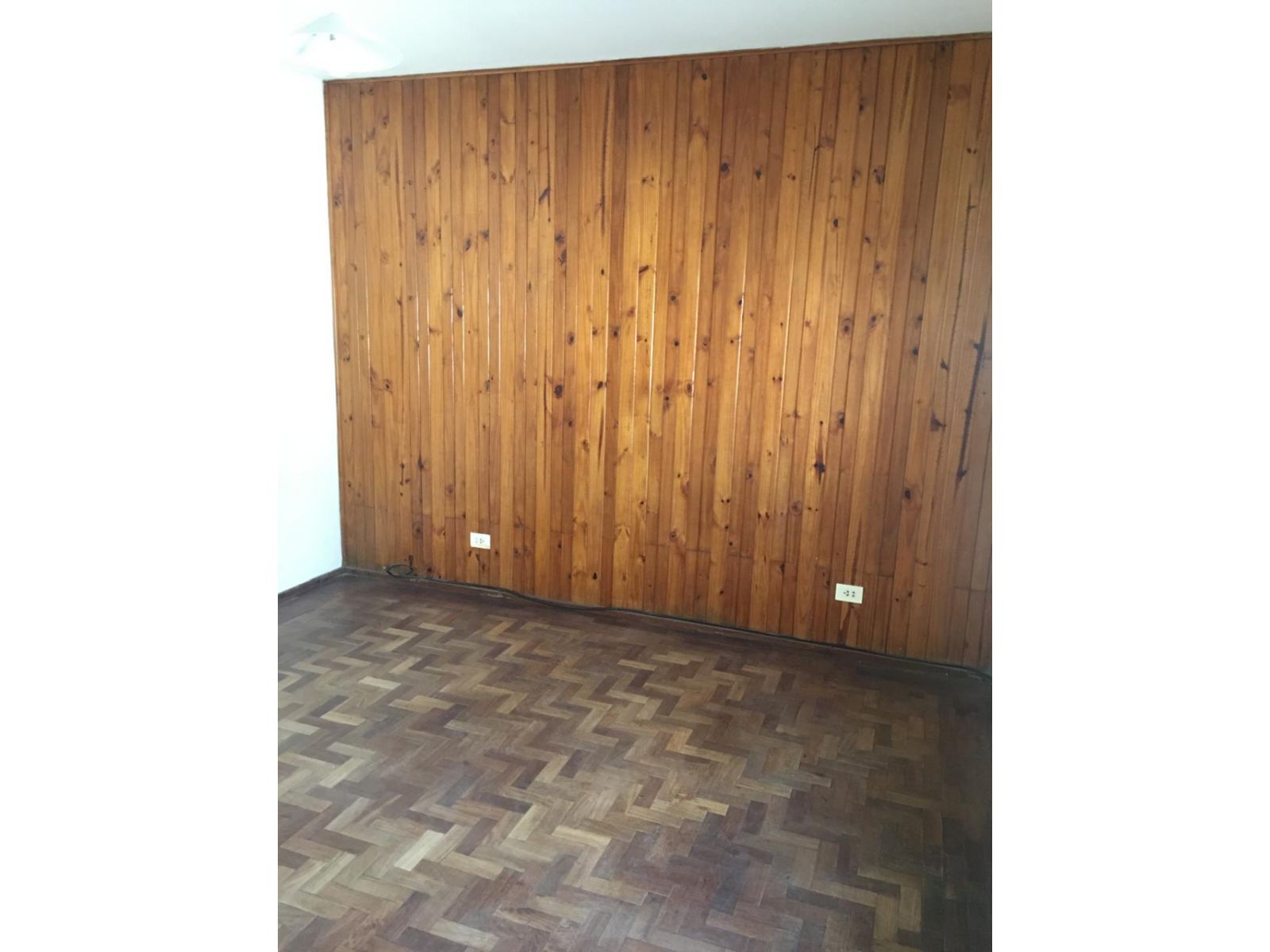 Casa al frente con Dos Dormitorios y Terraza — foto 9