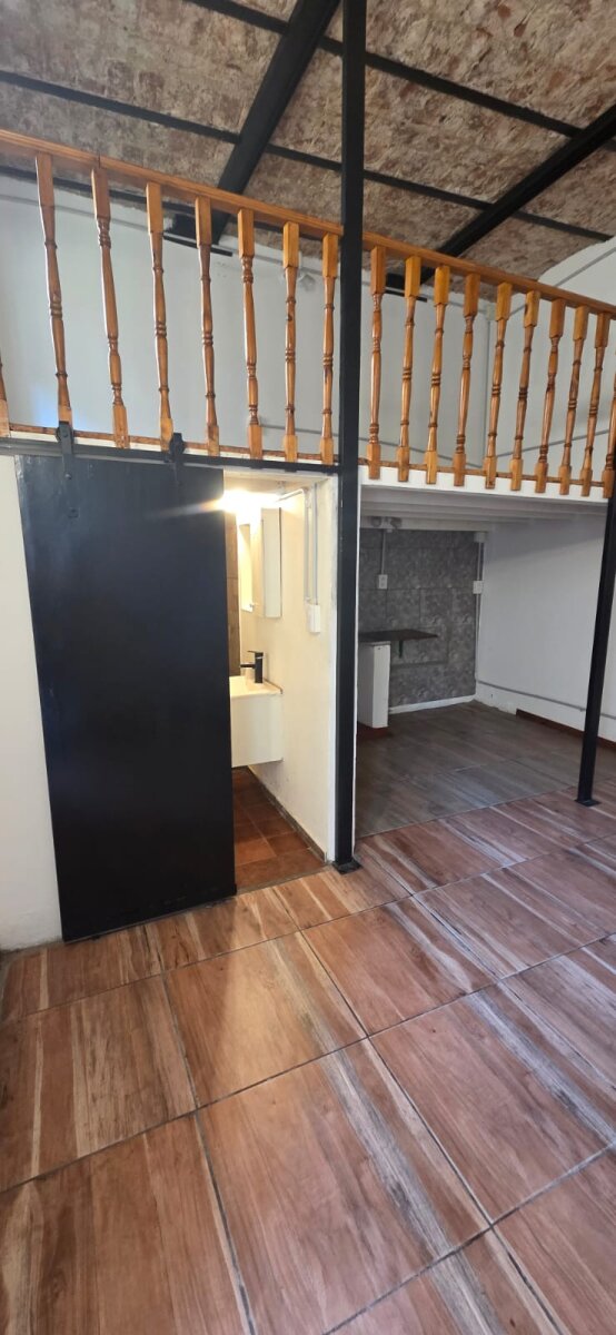 Se alquila un lindo departamento tipo loft con patio - Parque Patricios — foto 3