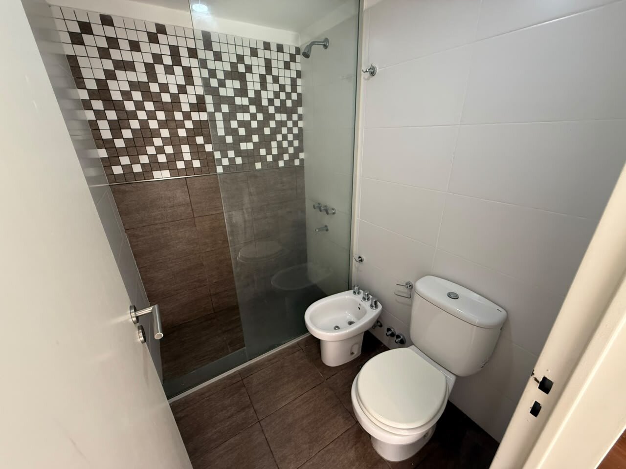 ALQUILER – DEPARTAMENTO DE 1 DORMITORIO CON AMPLIO BALCÓN | PRIMERO DE MAYO 2278 – BARRIO LA SEXTA — foto 10